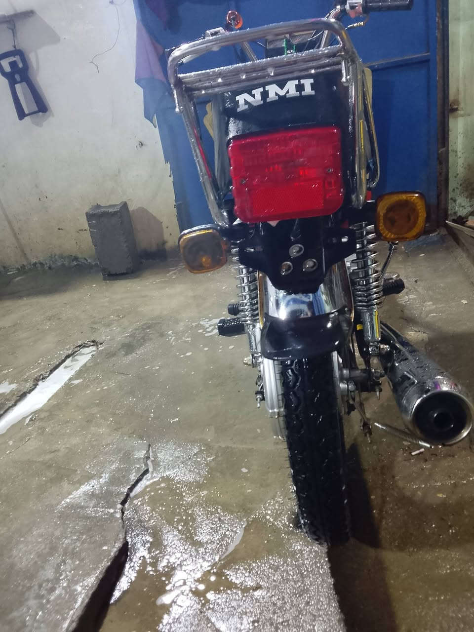 سلام عليكم دراجه للبيع نامه تعمير جديد مكينه رابيدو 26 تعمير كله صاله 17يوم دراجه جديده كهربائيات من طول لطول اوراق سكنر 7 وراقات كاملات سعرها 950 وبيها مجال شي يسيط كلش وتساب ***********
