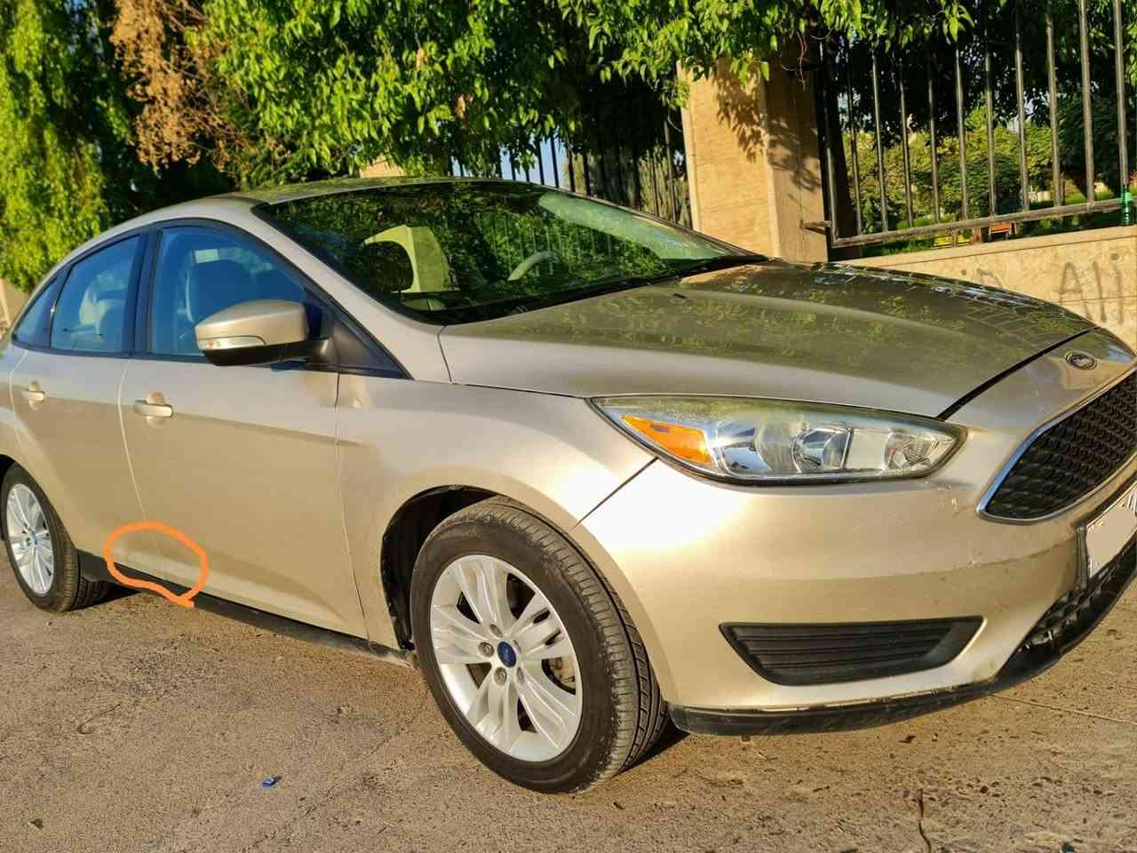 ⭕️Ford Focus⭕️
🔺️مۆدیل : 2017 ✔️

🔺️ڕەنگ : بڕۆنزی (گۆڵد) ✔️

🔺️بۆیاغ : لێرە چاملغی پێشەوەی سایەق بوویتە بۆیاغ ، لەگەڵ سێ پەنجە بن هەردوو دەرگای ، بێ ناوگرتن ✔️

ئێڕباگ : سیستەم ✔️

مواسەفات : SE ✔️

ماوەی ڕۆیشتن :116,000Mile ✔️

نرخ : 93$ 💵

تێبینی // 
سەیارەکە یەک دەستە لێرە چاملغی بوویتە سبووغ پێشتر بۆیاغی نەبووە ، سەنەوی و ڕەقەمەی تازەیە ، سەیارەکە بێ کێشەیە ، گێڕ مەکینە تەحویل وەکالە غەڕامە هەمووی بەشەرت بۆ زانیاری زیاتر پەیوەندی بکە.

ژمارەی تەلەفۆن :
*********** viber.whatsapp أربيل, العراق
