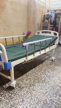 سرير طبي • مستعمل • بغداد