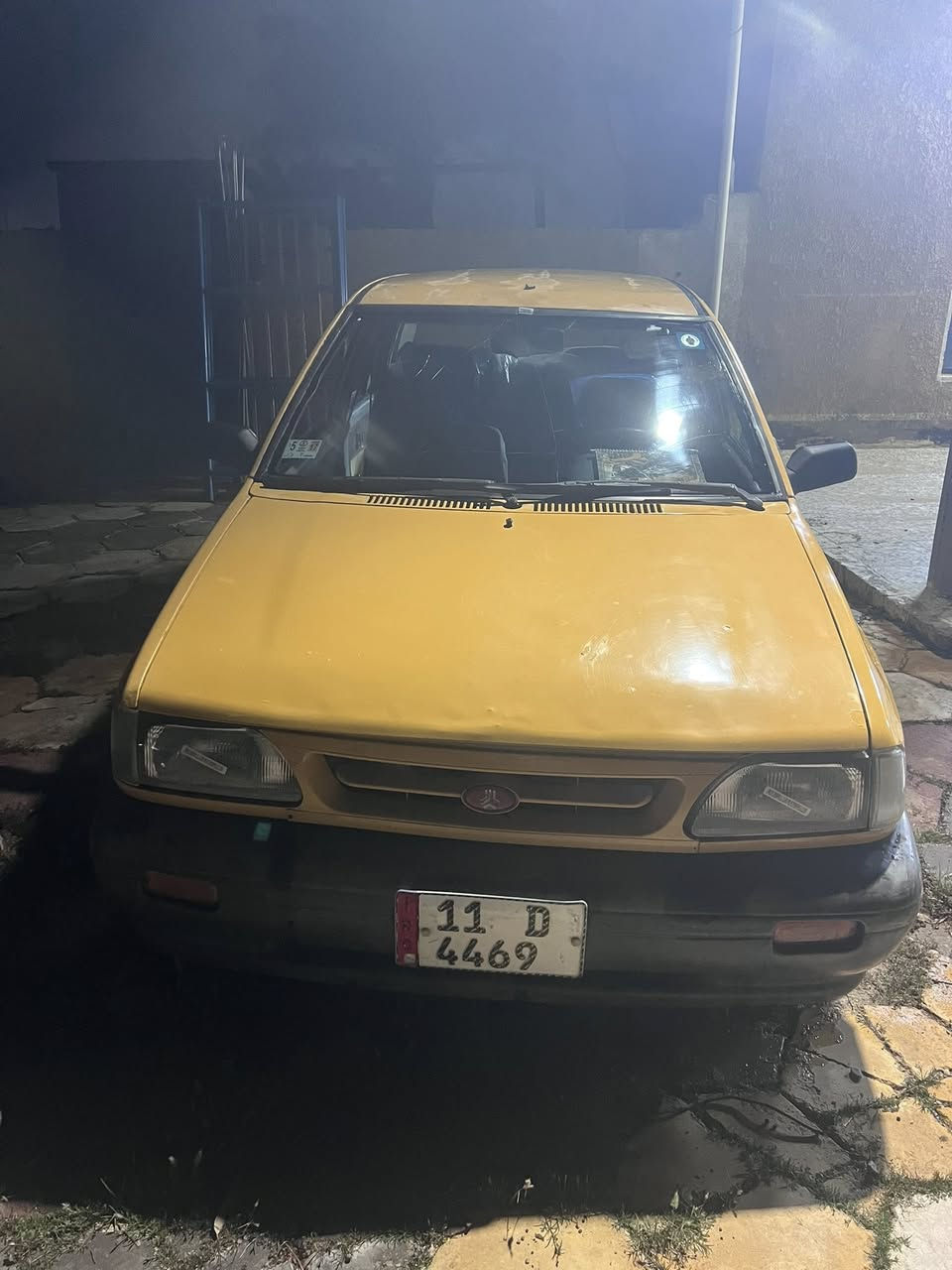 سياره سيباه للبيع موديل 2011مكينه وكير وكهربية شواصي مكفوله مصفره هياء وقرمات وتحويل ثاني يوم سعر 33ورقه بيه مجال السعر للطيبين ستفسار على رقم ***********
