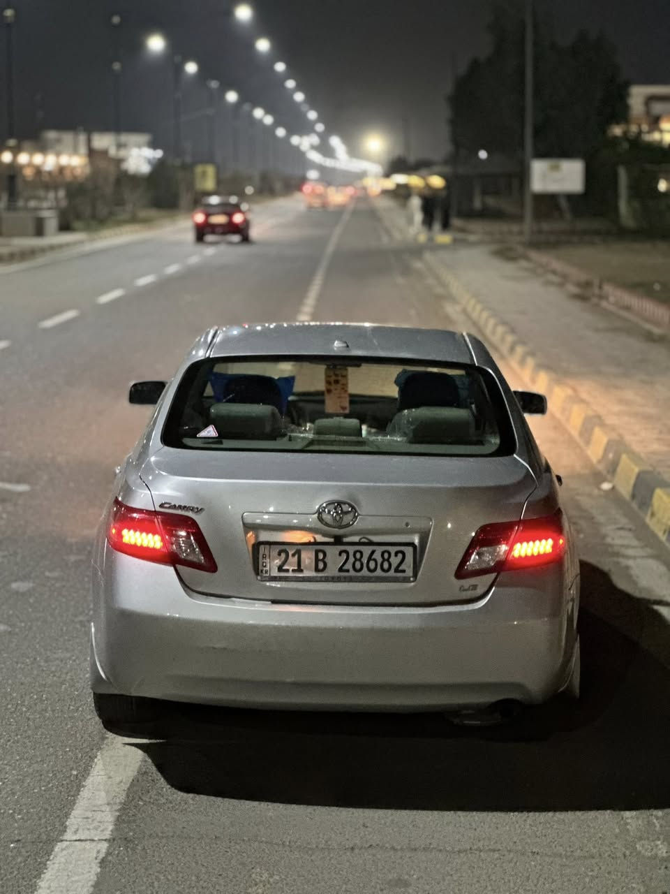 السلام عليكم 
للبيع ..
كامري 2011 رقم سليمانيه الجديد 
هزة وسنوية جديدة 
السيارة ماشيه 179 الف حقيقي
محرك ما مفتوح شرط 
كير شرط ما مفتوح 
صدر امامي + خلفي جديد 
تخم تاير + ويل كب جديد 
تبريد + تدفئة بشرط 
شاشة + كامرة 
كشن كهرباء 
تحكمات ستيرن 
مثبت سرعه 
حساسات 
السيارة اي نقص ما بيها شرط من الدعامية للدعامية
الصبغ / قطعه وحده فقط شرط بدون دواخل 
السعر / 112
العنوان / تكريت / القادسية 
ملاحظه / بيع نقد فقط بدون مراوس
اتصل للأستفسار / ***********
