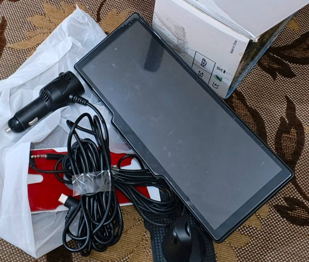 شاشه سياره نضام اندرويد تربط ابلوثوث وعلى جداحه السياره 
***********
