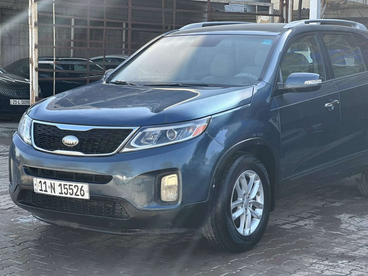 سورنتو 2014 بدون صبغ
مكينه ٤ سلندر 
كير محرك جديد 
صدر تبريد تتفه جديد 
مابيه نقص 
سونار وياه بيه بارد بصيط 
عنواني ديالى بعقوبه 
عارضه ١٣٣$ وبيه مجال بصيط 
***********
