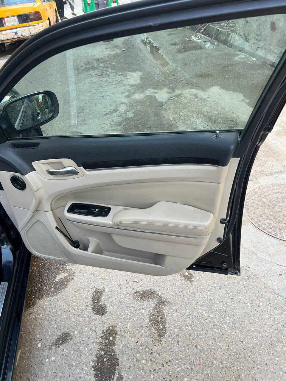 اوباما  ادوات كصه جنطه  مديل 2014  سيارة  كارتون جديده  كلش احله من صور   جاهزه مكينه كير   كفاله تبريد ثلج حدادية جديدة  مكينة هيمي  سياره جديده  سياره جاهزه وجديده فول عده فتحه داخل عسلي  كير كصبة  شاشه كبيره  
هاتف ***********
مكان البصره 📍
السعر 65وبي مجال🤍
