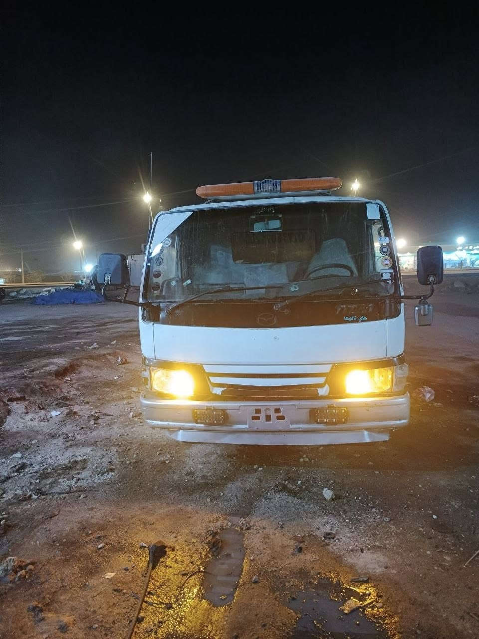 مازدا سطحية نزال جك واحد مكينه وكير اسوزا حجم ١١٥ مكينه بيها تبخير وباقي شغلاتها كله تمام بسمنه السيارة واليشتري شرط التحويل للبيع او مراوس بسيارة صغيرة سطحية ياباني مو تفصال مكان السيارة بصرة السعر 115 والشراي يدلل
***********
