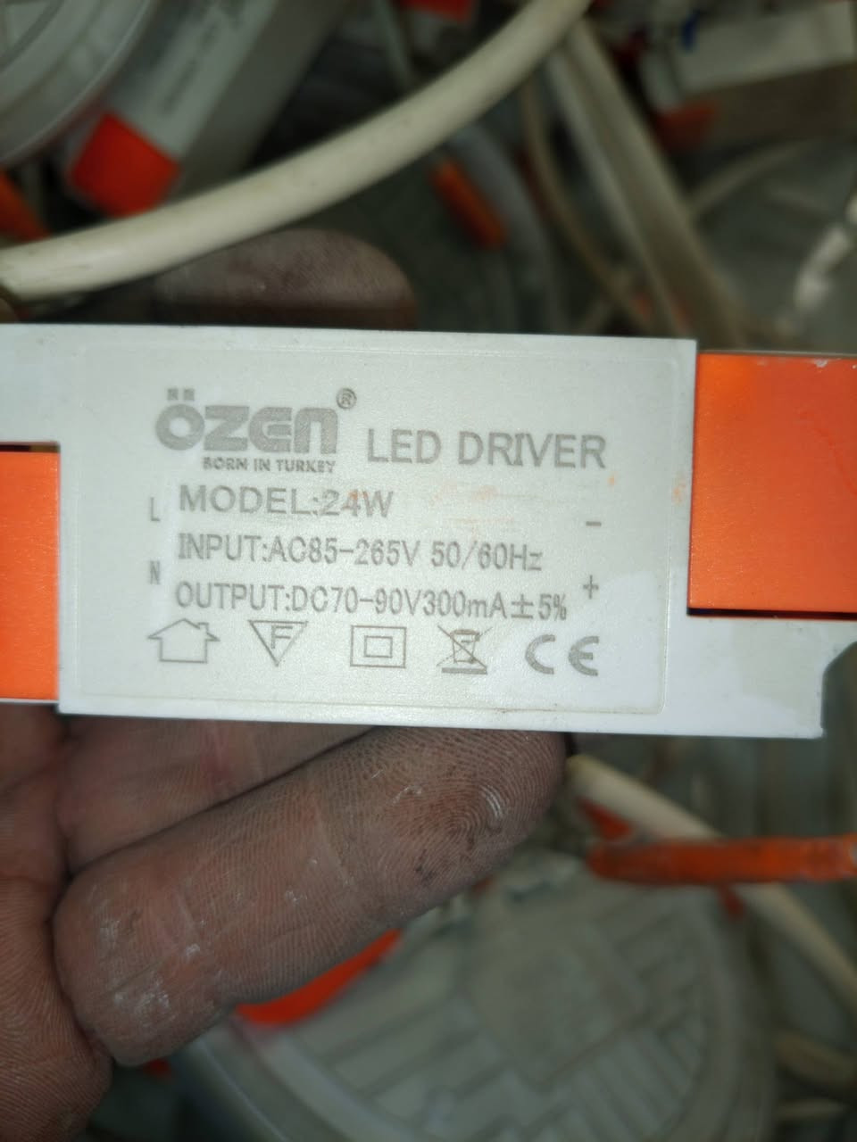 ٩٠ سبورت لايت مع محولة نظيف وجديد مشدود بلسقف فترة قليلة جدا السعر القطعة ٢٥٠٠ شرط كل الكمية اساهة وياة مكاني بغداد الجديدة قرب افران الفراشة


**إذا كنت صاحب هذا الإعلان وتريد حذفه لأي سبب، رجاءا أرسل رسالة إلى الدعم الفني**