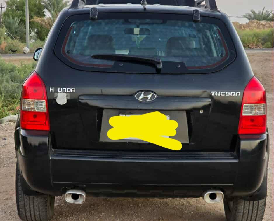 السلام عليكم للبيع توسان موديل 2008 وارد أمريكي ضربته جاملغ أمامي وبنيد بيه قطع صبغ صدر أمامي جديد وزوج تايرات جدد تبريد ثلج تدفه مكينه وكير خير من الله محرك 2000دوش 
مكان /واسط /قضاء الحي 
السعر 93 وبيه مجال حك الجيه
***********
