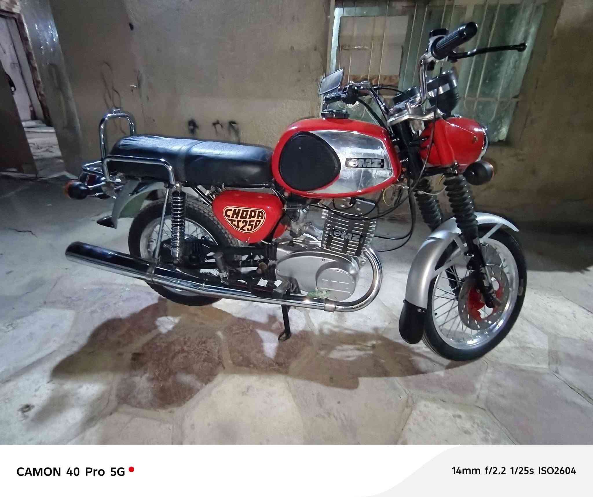 سلام عليكم ام زت للبيع رقم وسنويه ذي قار 81 شاصي عسكري دراجه جاهزه من الطول لطول كهربائيات كله شغاله دراجه تعمير جديد ستفسار ***********
