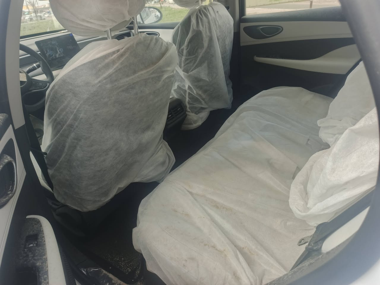 بي واي دي سيل 5 زيرو فقط هاي الطخه بيها
2025
***********
السعر 17500 عراقي
