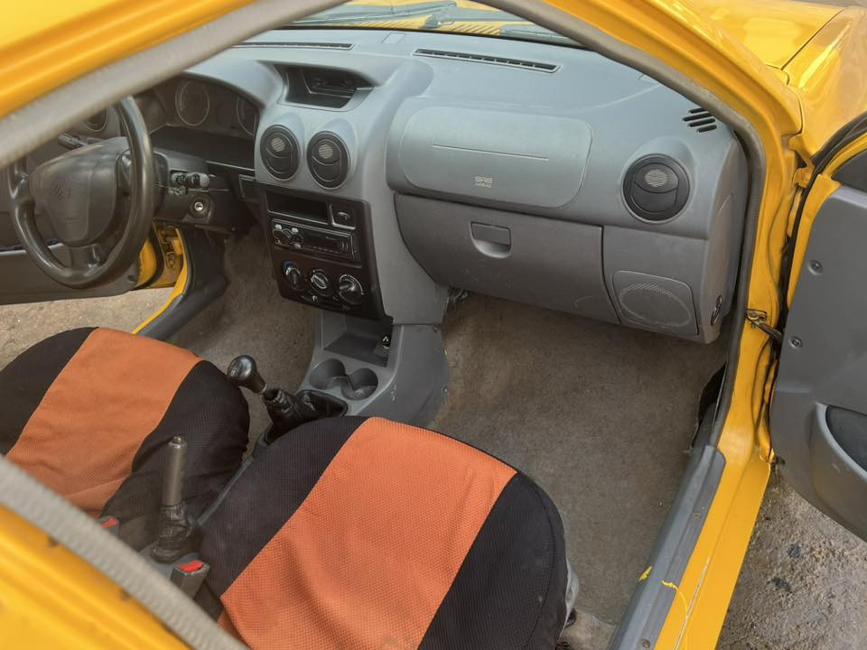 سلام عليكم سايبا موديل ٢٠٢٠ سيارة نضيفة بدون شواصي كير مكينة تبريد تدفئة شغالة سيارة جاهزة وخير من الله بيه طخة بل جاملغ الخلفي ضهر السايق وما مصلحة  55ورقة سيارة سعره بيه مجال شي قليل حك الجية 
*********** رقمي بي واتساب
