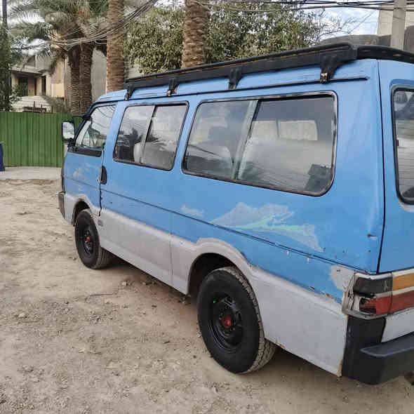 السلام عليكم كيا للبيع موديل 1995 السيارة  سنوية 2030 ب اسمي  كامله السيارة كير مجفت جديد والسيارة جاهزة اكسل و باتري وحدادية كلهة حلوة شواصي بيهة الخلفيات  مفطورات ولاحميهن  من اخذتها يعني مو يمي  مفطور الشاصي  محرك بس نفخ بدون تنقيص  باقي كهربائيات وباور وباقي شغلات كلش حلوة سعرها كامل 36 وبي مجال حيل بسيط لان السيارة صارف عليهة هواية التواصل واتساب او اتصال *********** مكان السيارة بغداد
