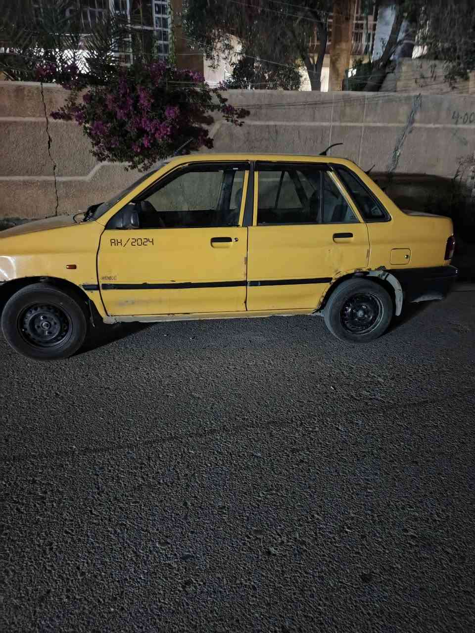 السلام عليكم سايبا ٢٠١٢ للبيع رقم بغداد سنويه نهايه ٢٦ المحرك يبخر تبريد نقص راديتر مزروف شواصي معمره كيرها حلو غرفتها نضيفة مطلوبه هيئه ٨٥ الف غرامات ما عليها شي راعيها يريد مداور ابيعلك عقد مروري مكاني بغداد المحموديه سعرها ٢١ و بيها مجال 
***********
*********** الكورك بي واتساب
