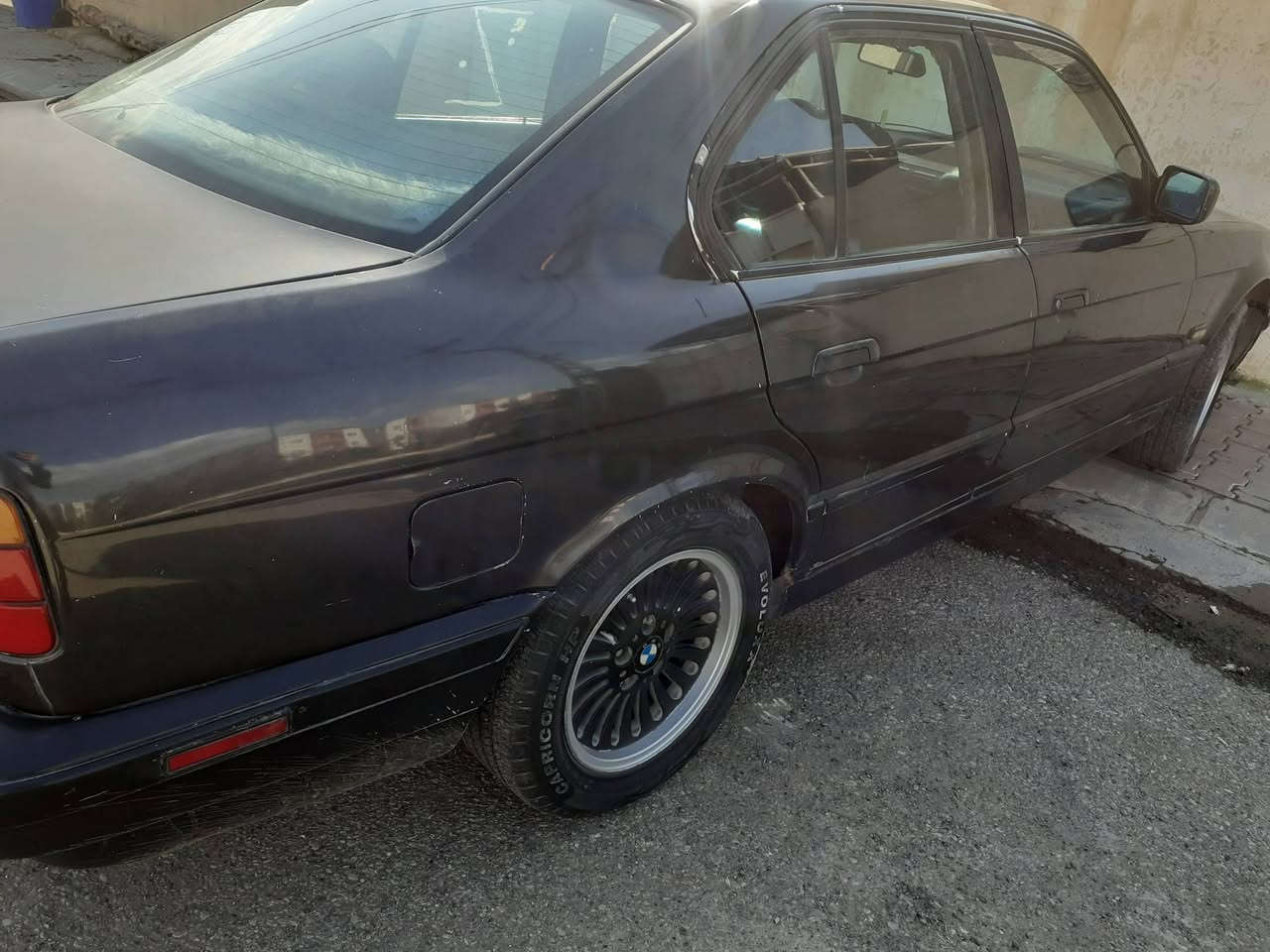 bm520
بەناوی خۆمەوەیە ڕەقەم کرکوک سەنەوی تا نزیک 2028تازەیە دەفتەری بەنزینی هەیە تا بڵێی سەیارەیە توندو تۆڵە وە مۆدێل 89 بەس مەکینەی کەمێک سەرف ئەکات سعریشی 43گەڵایە شوێن کرکوک 
***********

ــــــــــــــــــــــــــــــــــ
bm520
سنویة بسمي 
رقم كركوك
سنویة جدید 2028
دفتر بنزین
مكینة شویة بي سرف
مودیل 89
سعر43$

رقم هاتف ***********
