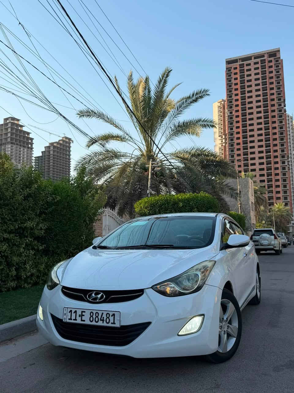 النترا 2013 خليجي استلام الشركة العامة للسيارات محرك 1600 دوش رقم بغداد الجديد سنوية وهزة جديدة باسمي داخل لونين اشاير بالمري 5ويل كب 
4 دسك  ABS. شاشة كامرة تبريد ثلج باتري جديد تخم تاير السيارة بدون نقص عليها ادامة كاملة كير ومكينة بلادي عل شركة مكفولة من الحادث والضربة بيها قطعة صبغ اثر شخوط العنوان بغداد المنصور السعر 107 وبيها مجال بسيط هاتف ***********
