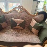 تخم قنفات 10 مقاعد + كوشات ب 500 ميز تلفزيون 50 الف كاونتر 3 مترات ونص...