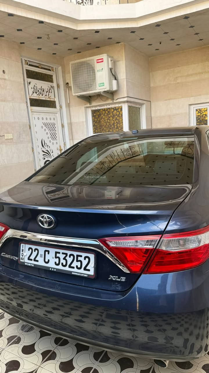 السلام عليكم كامري موديل 17 فئة xle اعلى فئة مواصفات كاملة كشنات جلد كهرباء شاحن لاسلكي فتحة سقف ضرر السيارة داخل المنشور السيارة بيها صبغ موضح بالسونار اثر جراد السعر 125 وبيها مجال مكان السيارة ديالى 
رقم اربيل للتواصل ***********
