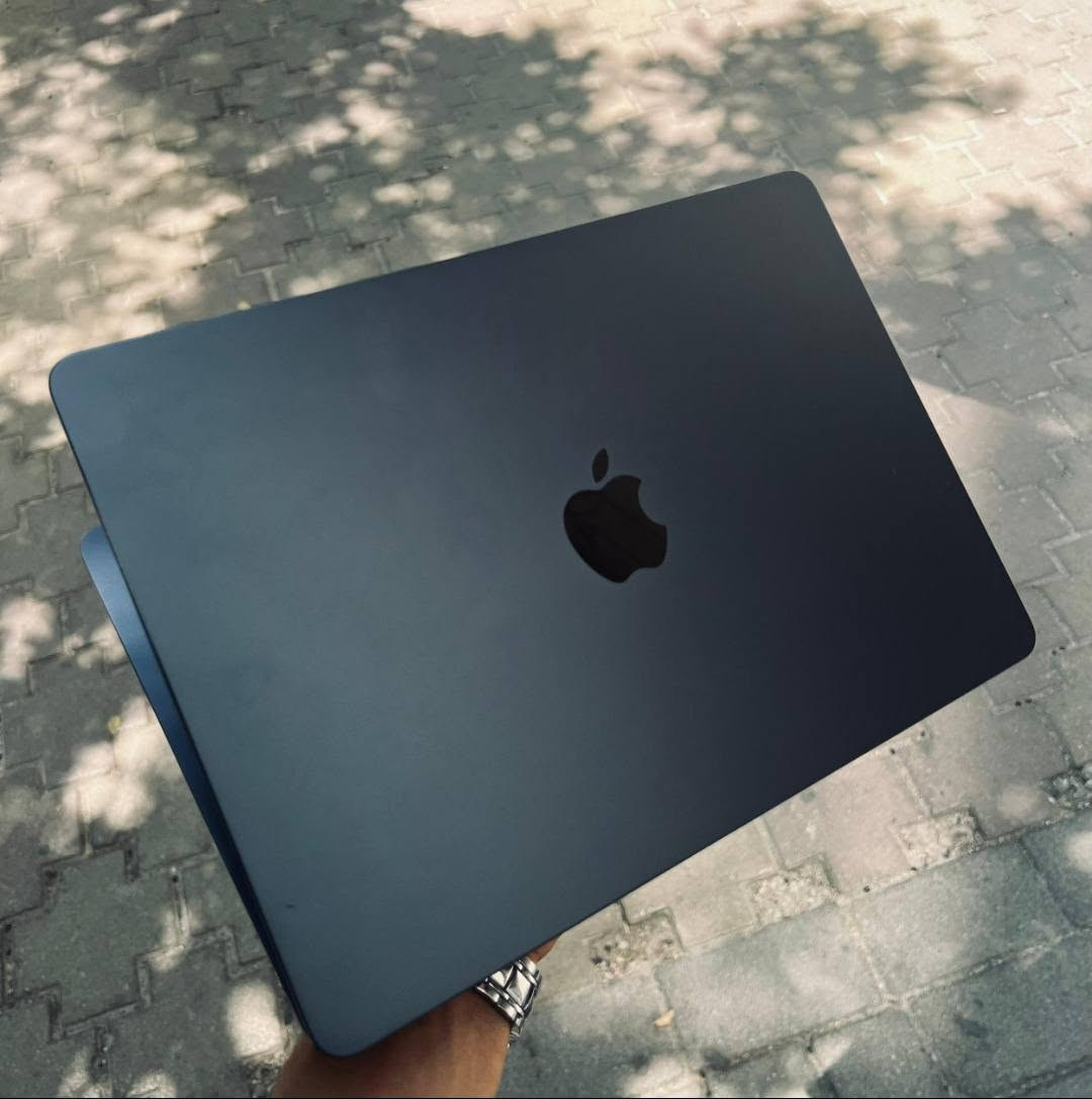 Mac Book Air 
معالج : M3
متوفر بـ RAM 8 و RAM 16 
هارد : 512G
بطارية : 100% 3 دورات شحن فقط 🔥🔥🔥
للتواصل : 0981084823 واتساب


**إذا كنت صاحب هذا الإعلان وتريد حذفه لأي سبب، رجاءا أرسل رسالة إلى الدعم الفني**