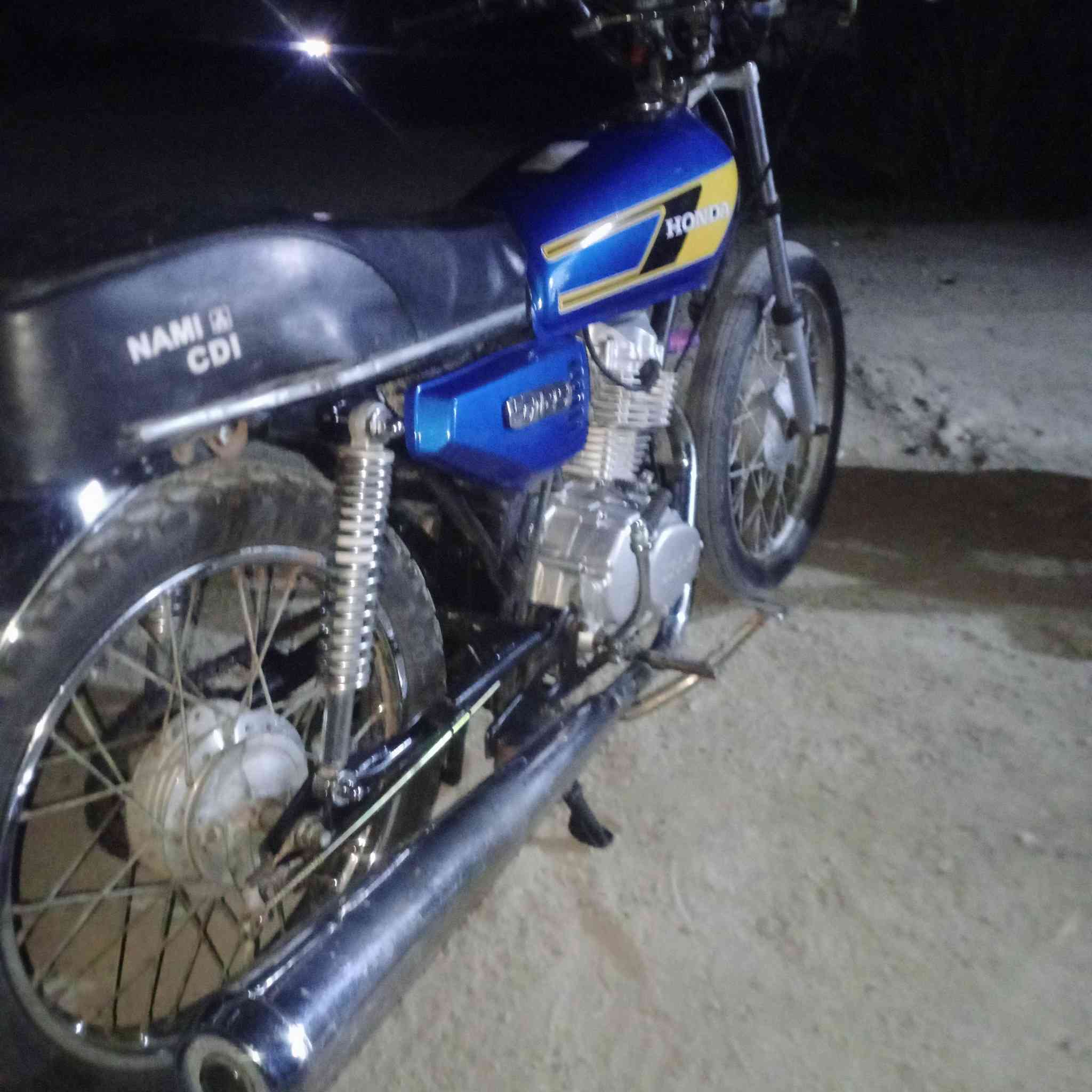 جوه اسوك حجز وكابه ولموطور للبيع نامه متياز خمسه وعشرين تعمير جديد السعر.  ...350 بيه مجال  الطيبين 
***********

