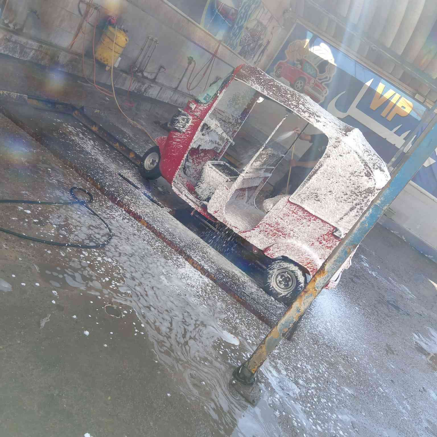 السلام عليكم تك تك موديل 18شهر11للبيع التك تك معمره جديد كبل للشارع رقم وسنويه بسمي سنويه لل30 هزه جديده رقم النكليزي جديد مكانها حي ؤر ممتواجد عل عل فيس شراي اتصل ***********
