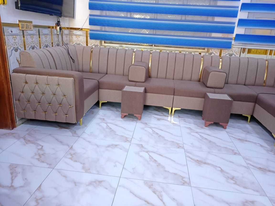 يقدم لكم معمل ومعرض الضامن للتخم والديوان احدث تصاميم المودرن الحديث معه ضمان وجدوت العمل سارع بختيار تصميمك الخاص والتنفيذ علينه 
معه ضمان العمل لمدت 5سنوات 
للتواصل يرجا مراسلتنا واتساب علا القام التاليه 
***********
*********** 
السماوه منطقت ال36 شارع السيد مقابل بيتزا النوار
