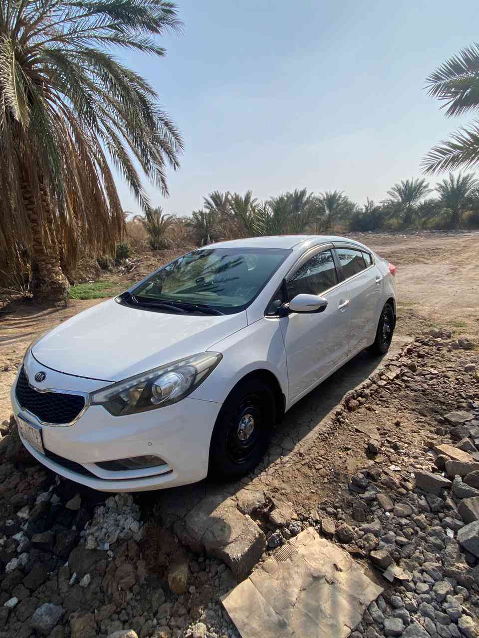 السلام عليكم
سيراتو موديل 2015مكفوله من الضربه بيه رش تجميل من داخل لباب وبيه بارد قليل 
كير محرك حداديه تبريد تخم تاير جاهزه سياره منقصه برغي 

للستفسار اكثر تصل بل رقم ***********

مكلف بنشر تصل عل رقم ؟؟؟؟؟؟؟؟
