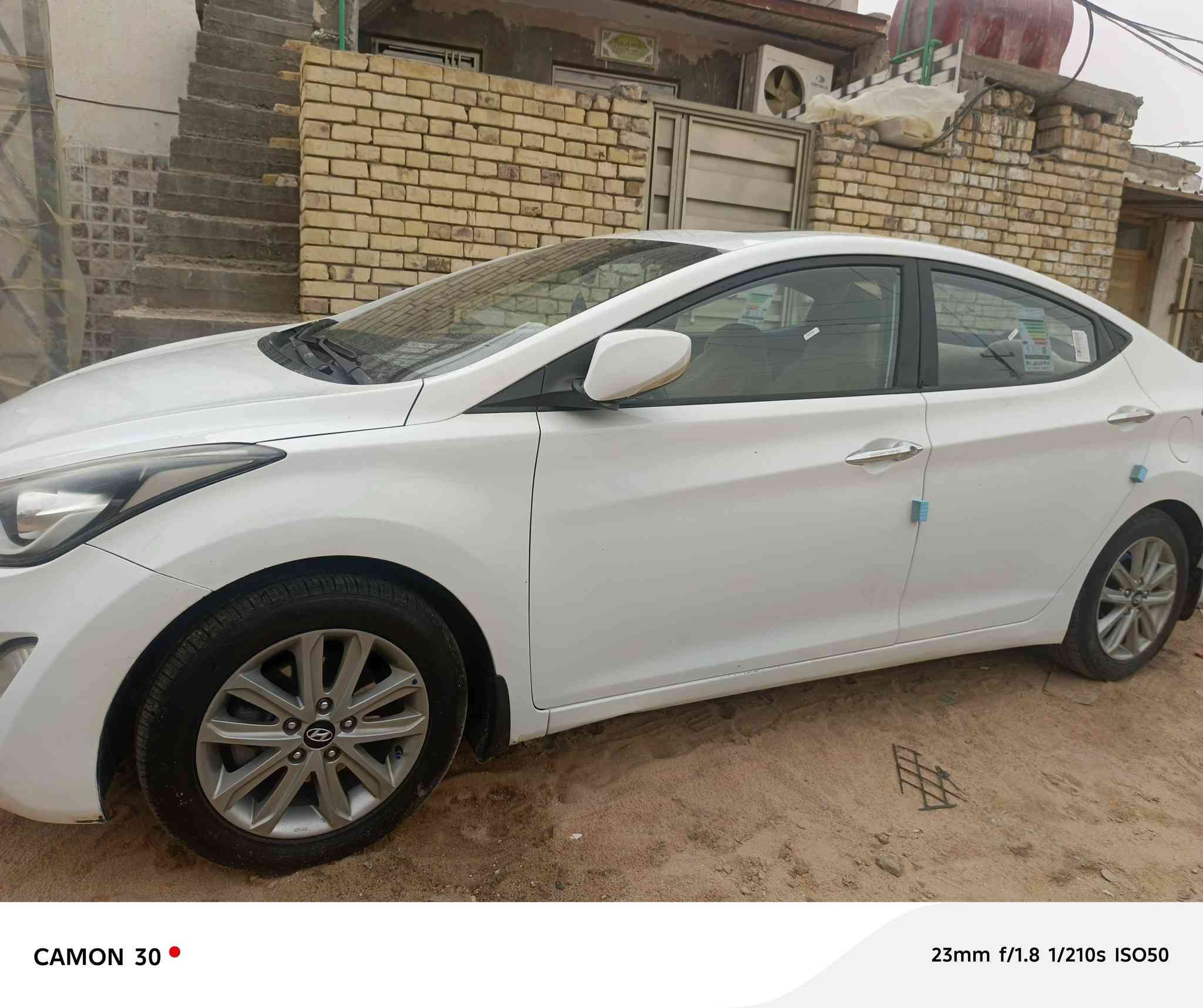 السلام عليكم النترا 2015 خليجي 
كفاله عامه مكينه 1800 ناصرية *********** سعر 130 وبيه مجال قليل
