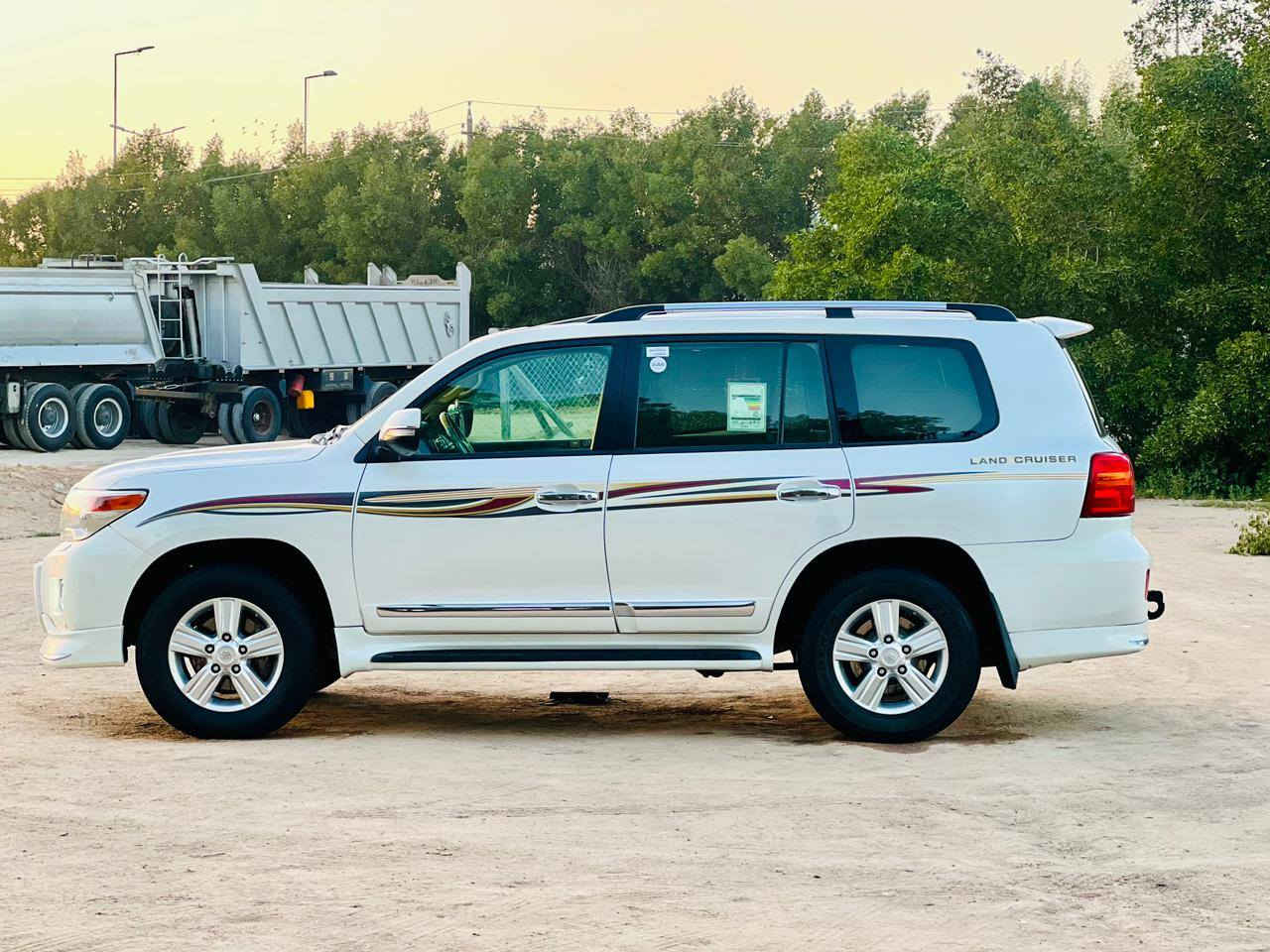 السعر 288  الاتصال ***********
لاندكروز موديل 2013 رقم بغداد بسمي  دولي سنويه وهزه مجدده مشروع وطني مداور بئي وقت حاظر

ملاحظه بيه قطعتين صبغ بدون دواخل ولامعجون شرط تفحص سونار وين ميعجبك 

بريم فول مواصفات 1ع1 اعله فئه
  محرك 6سلند وضع الشركه مامفتوح 

مكينه وكير وحداديه جدد تخم تاير كهربائيات كله شغاله تبريد ثلج سياره مال جناي وترايه كلش حلو برغي ماعايزه

مكانه #نجف
