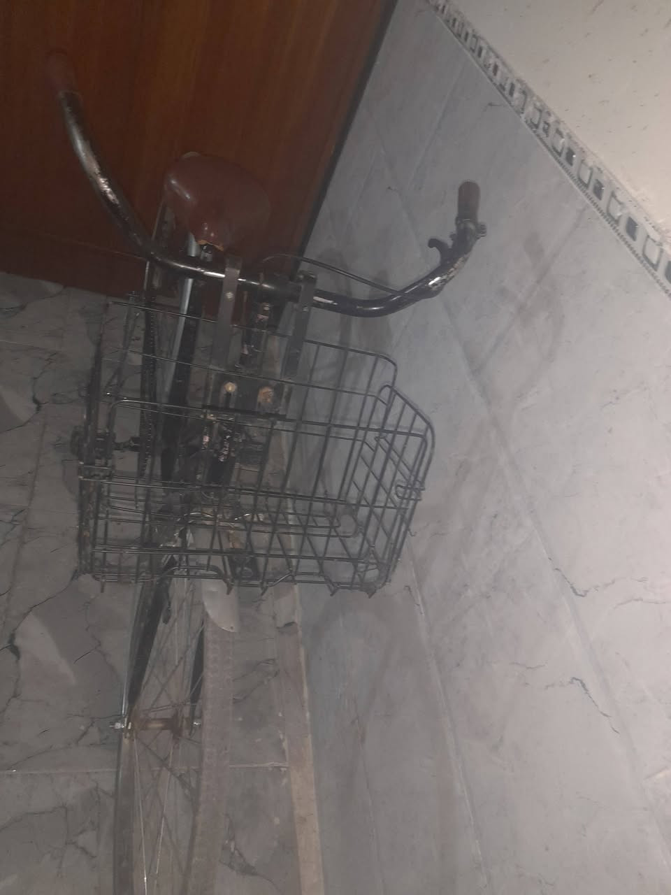 بايسكل حجم ٢٧ للبيع
شارع ابو سمير 
*********** وات ساب 
ب٤٠
