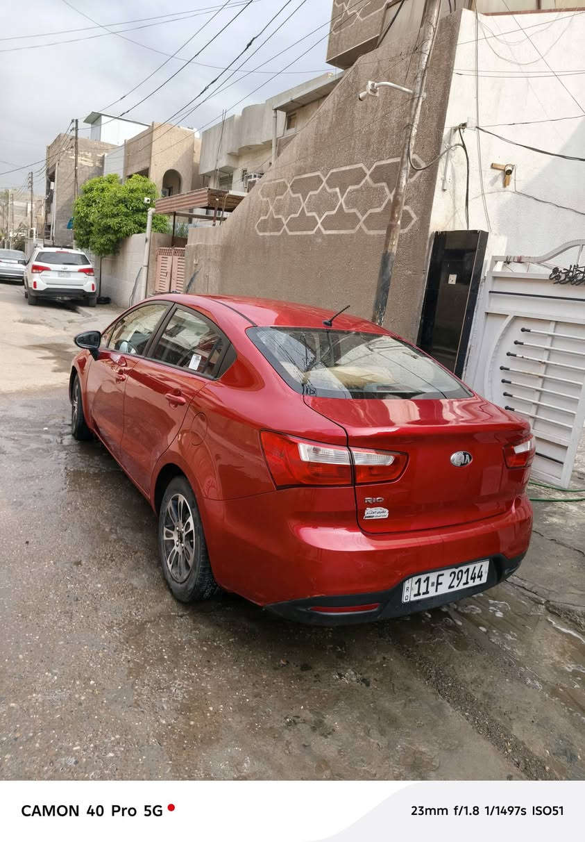 يالله سياره كيا ريو ل خليجي 2014  للبيع 👇
مواصفات  بغداد باسمي تحويل ثاني يوم 
 مري شفط مانع انزلاق تحكم استيرن مود اقتصادي ايكو شاشه طبعا جديده شاده بيدي وكامره حساسات اشاير بالمري الخ بالاضافه لون مميز  السعر 97 ورقه وبيهه مجال وهذا رقمي ***********
