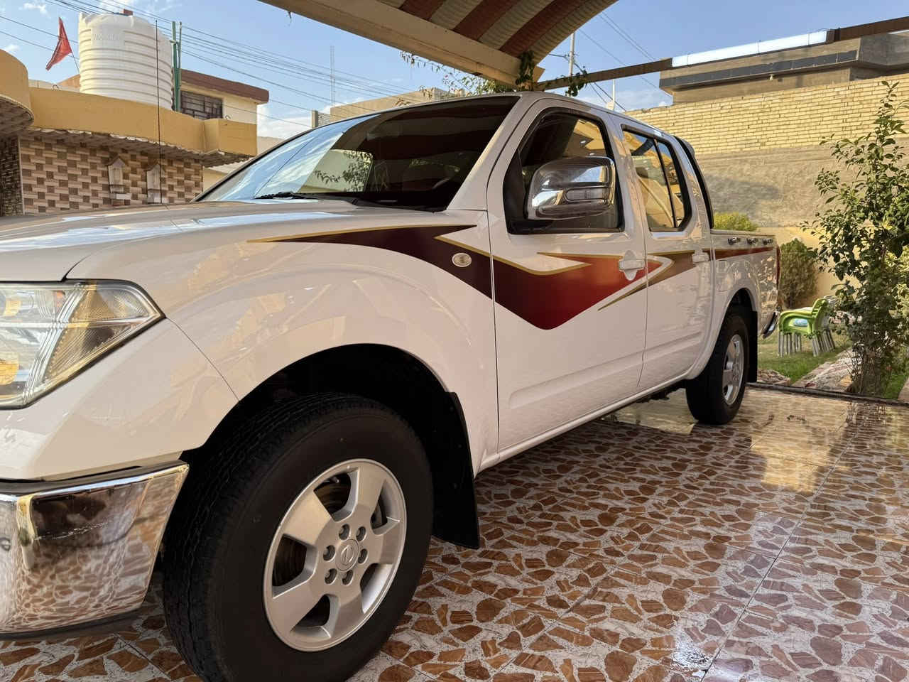 سلام عليكم لبيع نيفارا موديل ١٤ بغداد بسمي سيارة جديده محرك ممفتوح كفاله من كاشي سبير مانزل دبل  سويج شركة  ماشية ١٣٥ متعهد على الفحص بابل جبله *********** سعر ١٤٥  ورقه وبيها مجال ل العشاق
