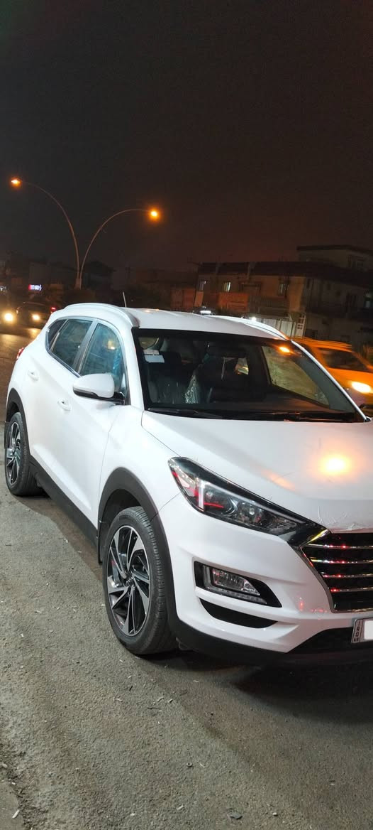 هيونداي توسان 2019
بدون صبغ بدون تعديل
کوبون بنزین موجود
مواصفات كاملة – فول أوبشن
6 ایرباک
كاميرا أمامية وخلفية
حساسات أمامية وخلفية
مرايا شفط
تحكم ستیرن
تحديد سرعة
أنظمة القيادة: (  3  )
Eco
Sport    
Comfort
مرايا مع تسخين
رادار
بریک أوتوماتيك (Auto Brake)
تبريد مركزي
بصمة + عدد 2 سويج أصلي
لایتات أمامية LED
لایتات خلفية LED
عدسات (Projector)
جنوط كروم قياس 19 إنج
إطارات جديدة

المحرك:
1.6 لتر
4 سلندر
القير، المحرك، والكهرباء بحالة ممتازة
السيارة مكفولة بالكامل
الموقع: کرکوک   

رقم أربيل
تسليم وكالة بنفس اليوم
السيارة نظيفة جداً، استخدام شخص واحد فقط.
السعر: 210 ورقة (قابل للتفاوض البسيط)
أرقام الاتصال (آسيا وكورك – واتساب متوفر):
📞 ***********
📞 ***********
