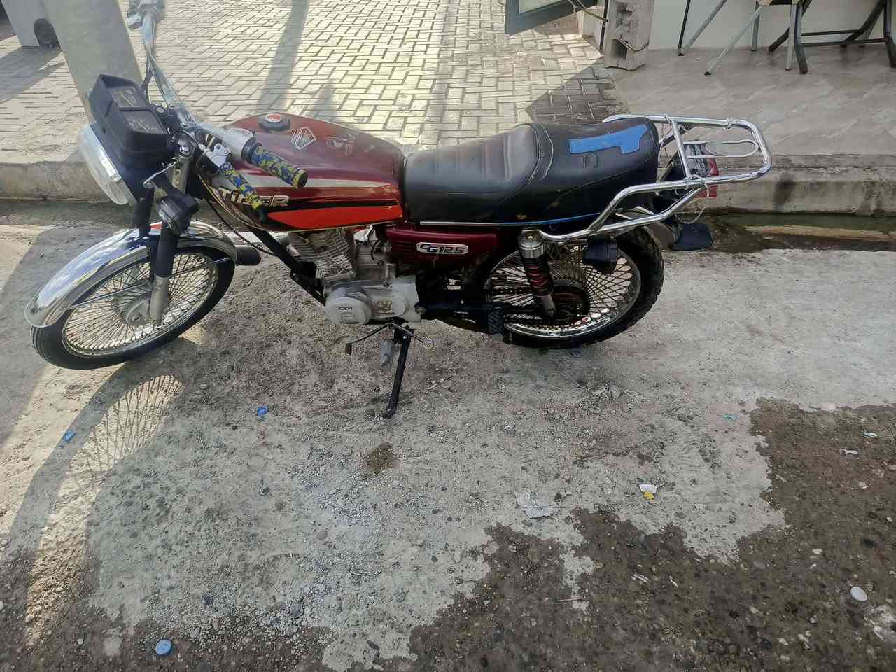 دراجه لل بيع معمره مره وحده بس ويرمانيه كلها تشتغل السعر 450 وبيها مجال


**إذا كنت صاحب هذا الإعلان وتريد حذفه لأي سبب، رجاءا أرسل رسالة إلى الدعم الفني**