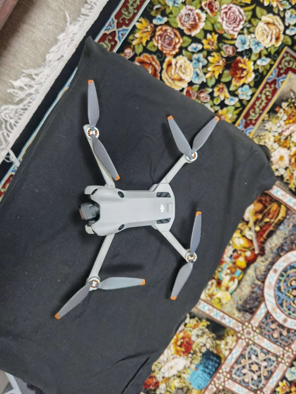 dji mini 4 pro combo
ميني ٤ برو كومبو نضافة ١٠٠ بل ١٠٠ 
٤ بطاريات معها ٣ بيلادي واحد بلص
معها حماية مراوع وحماية كيمبل
٣٢ مراوع بيلادي وياها 
ميموري سانديسك ٦٤ گێگابایت اصلي
جنطة مدرعة وعدسات الكاميرا ٨ نوع
مكان درون اربيل توصيل ماعندي 
سعر النهائي قفل 11ورقة مليون 700
***********
