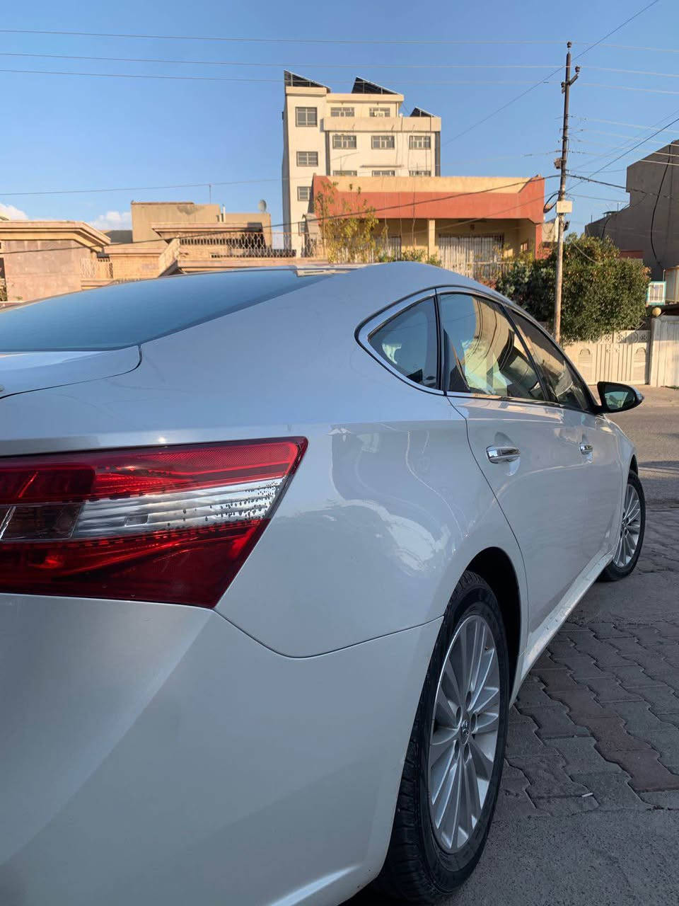 ئەڤەلۆن خلیجی 2015 
مواسفات لیمتید فوول
بێ سبوغ نەرمە تەزرەی هەیە 
ڕۆیشتن 170 km 
مەکینە V6 
ڕەقەم هەولێر  

نرخ :: 218 
تەنها فرۆشتن 
*********** أربيل, العراق
