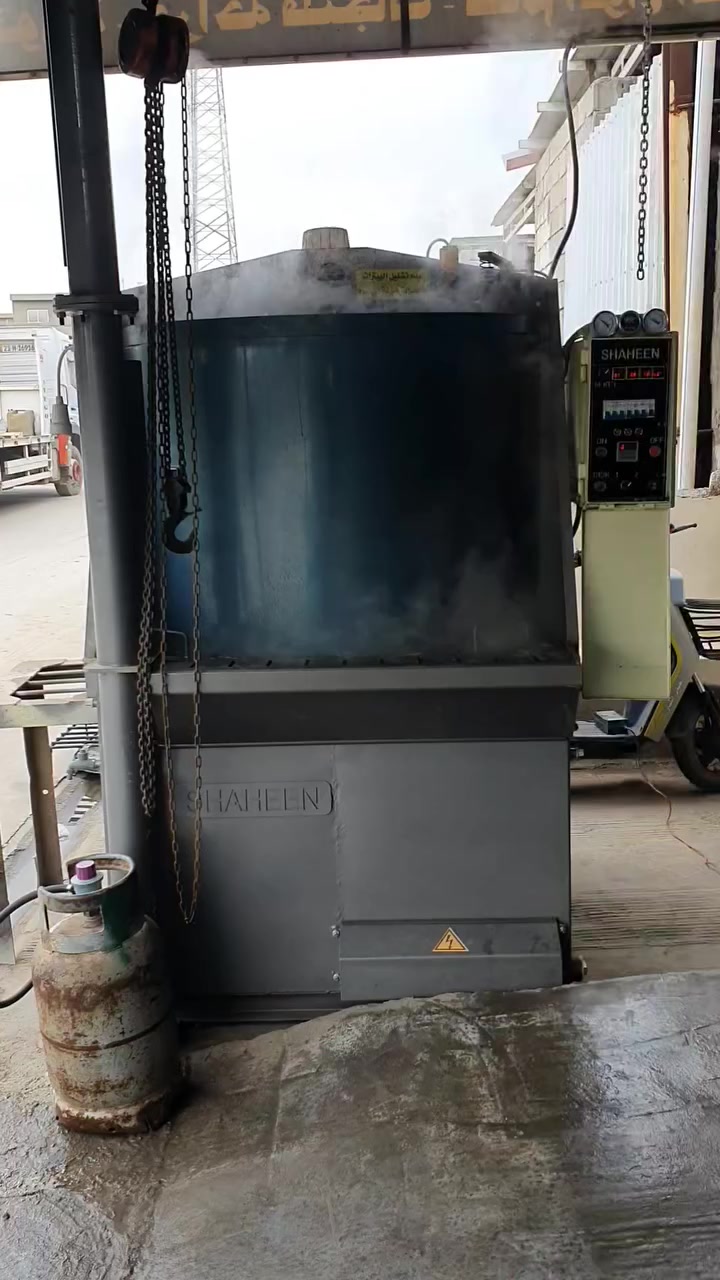 بسم الله الرحمن الرحيم
ماكنة غسل اجزاء المحركات باحجام مختلفه بالماء الحار ومسحوق باودر مزيل الزيوت تصنیع محلي حسب الطلب العنوان كركوك داقوق للاستفسار اتصال بالرقم ***********
