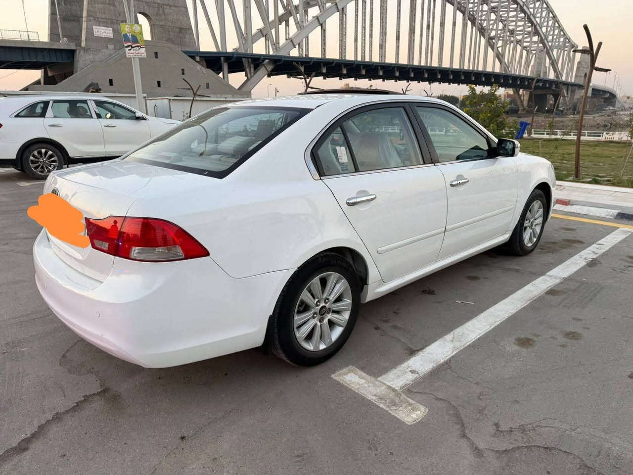 السلام عليكم كيا اوبتيما2010 خليجيه فول السياره فتحه مري شفط حساسات خلفي خمسه تكام بيها قطعه واحده صبغ الباقي كفاله سياره جديده مع الكلمه مكينه 2000 دوش ما  مفتوحه كير تبريد تدفئه تخم تاير حداديه كهربائيات دواخل كفاله عامه سياره باسمي رقم بابل سنويه لل 28 مكان السياره السماوه استفسار على الرقم*********** السعر 127 بيها مجال
