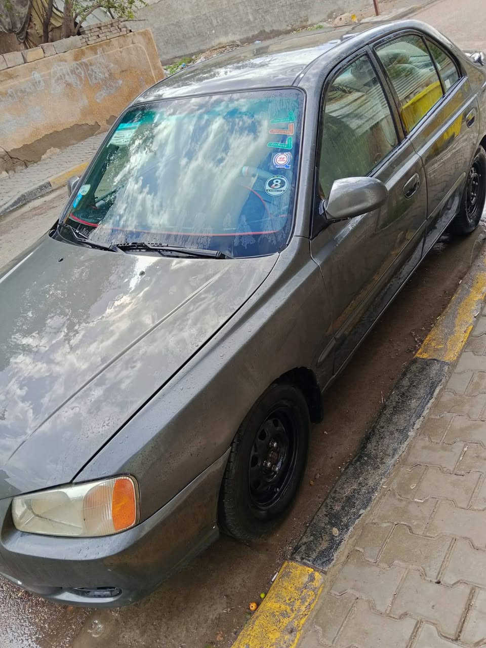 السلام عليكم سياره فيرنا موديل 2001 رقم بغداد بسمي مكينه جديده تبريد شغال السعر 50 وبيه مجال للطيبين ***********
