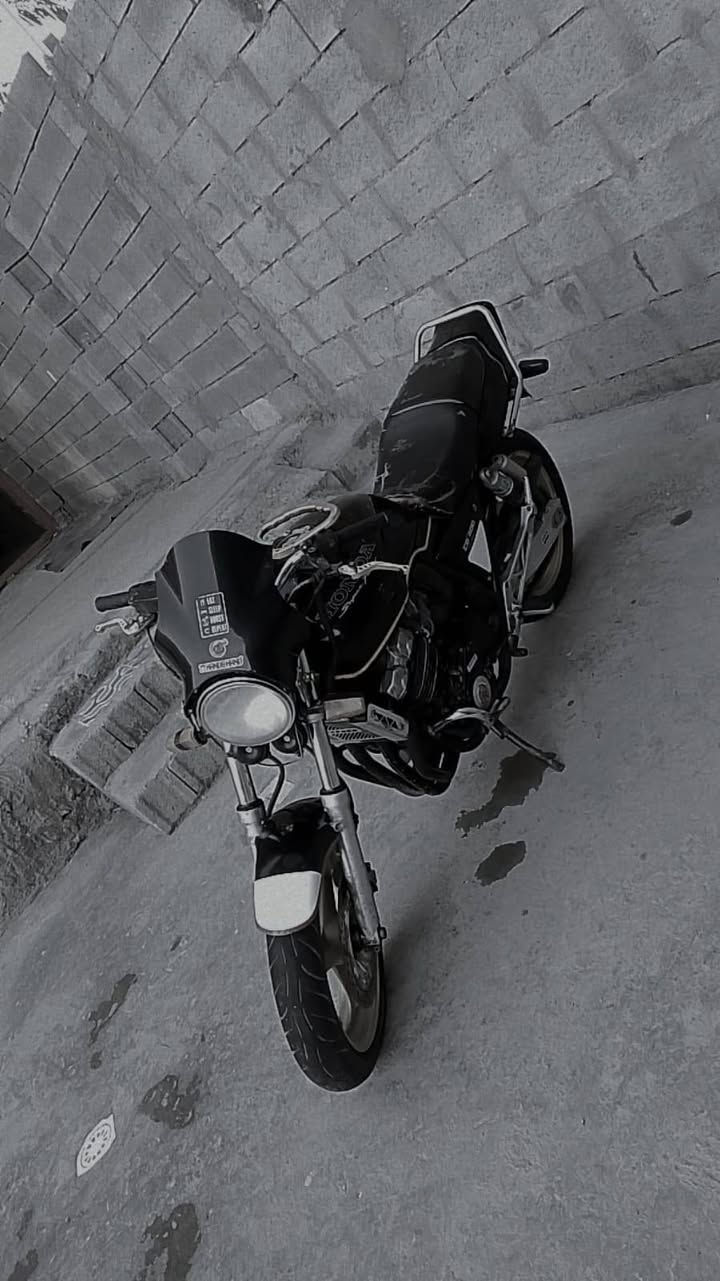 سلام عليكم شباب دراجه بطحه سيبي فور جيل اول مكينه مفتوحه بس شغل مظبوط مكينه خرسه كلشي ماناقصه شغل وطلع سعره 11


**إذا كنت صاحب هذا الإعلان وتريد حذفه لأي سبب، رجاءا أرسل رسالة إلى الدعم الفني**