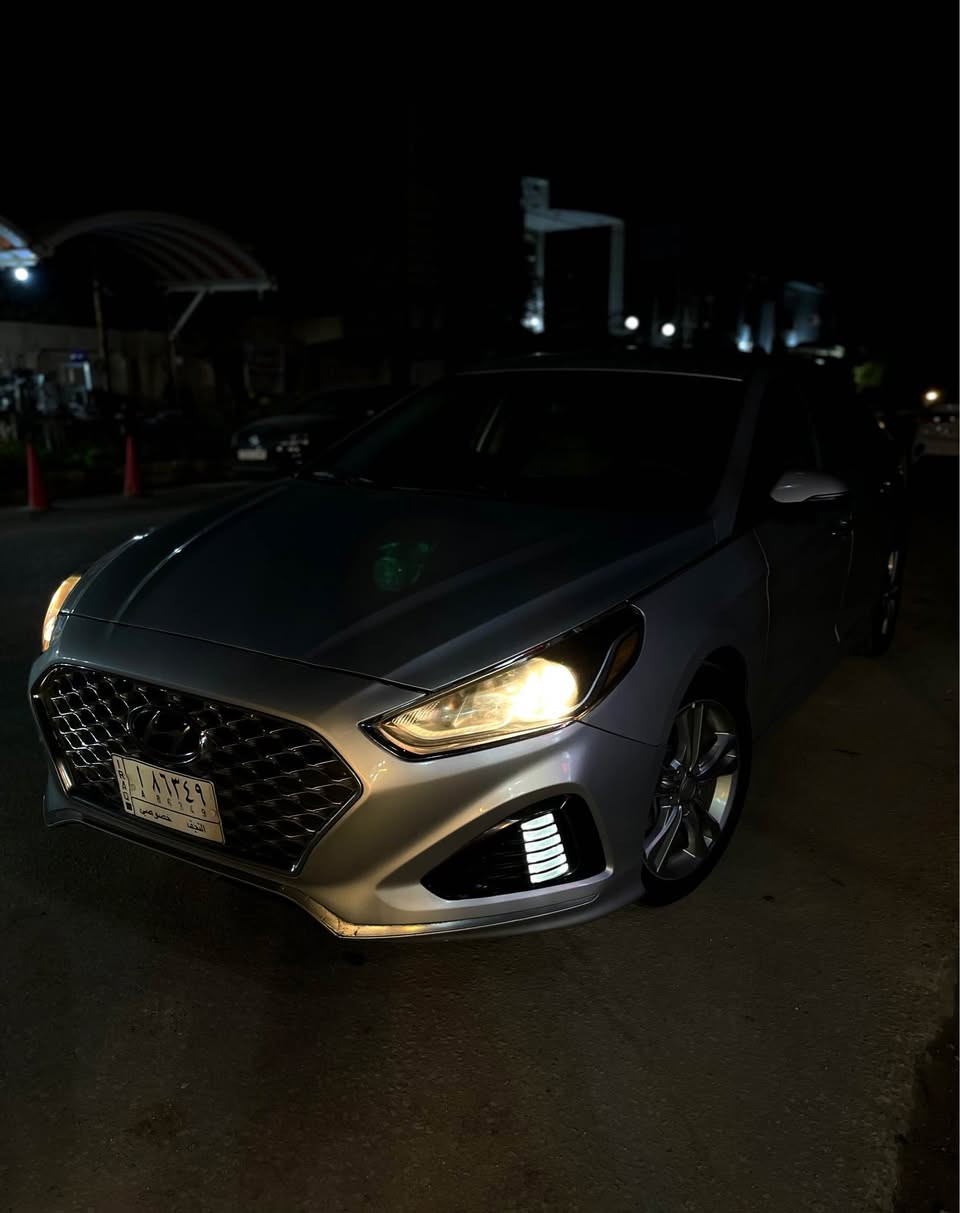 السلام عليكم 

سوناتا امريكي موديل ٢٠١٩  للبيع فقط 

اللون رصاصي 
شاشه جبيره 
ستيرن فول تحكمات 
كشن كهربائي 
شاحن لاسيلكي 
تبريد قطعتين 
تبريد مناخين 
تدفئه تبريد دركه ستيرن 
كشنات مخمل 
بجم كبس سبورت 
ماشيه ١١٠ ميل 
السياره رقم نجف وباسمي 
السياره بيها نقوصات بسيطه فقط 
رقمي ***********

السعر ١٣٠ وبيها مجال بسيط النجف, العراق
