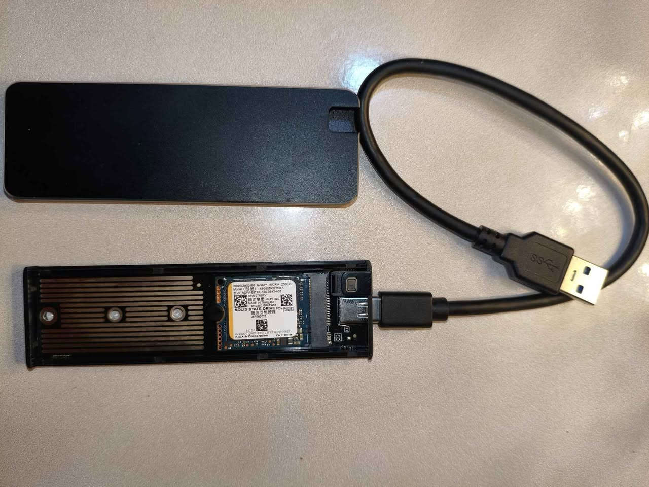 🔥 بيع سريع – هارد SSD NVMe أصلي عالي السرعة 🔥
💾 النوع: SSD NVMe M.2
🏷️ الماركة: KIOXIA (أصلي)
⚡ الواجهة: PCIe Gen4 x4
📦 السعة: 256GB
✅ الحالة: مستعمل نظيف 100% ويعمل بدون مشاكل
🚀 سرعة عالية في تشغيل الويندوز والبرامج والألعاب
💻 مناسب لجميع اللابتوبات والأجهزة الحديثة
💰 السعر السابق: 80,000 دينار
💸 السعر الحالي: 70,000 دينار فقط (عرض بيع سريع 🔥)
📞 رقم الهاتف: ***********
📍 متوفر للتجربة قبل الشراء السماوا, المثنى
