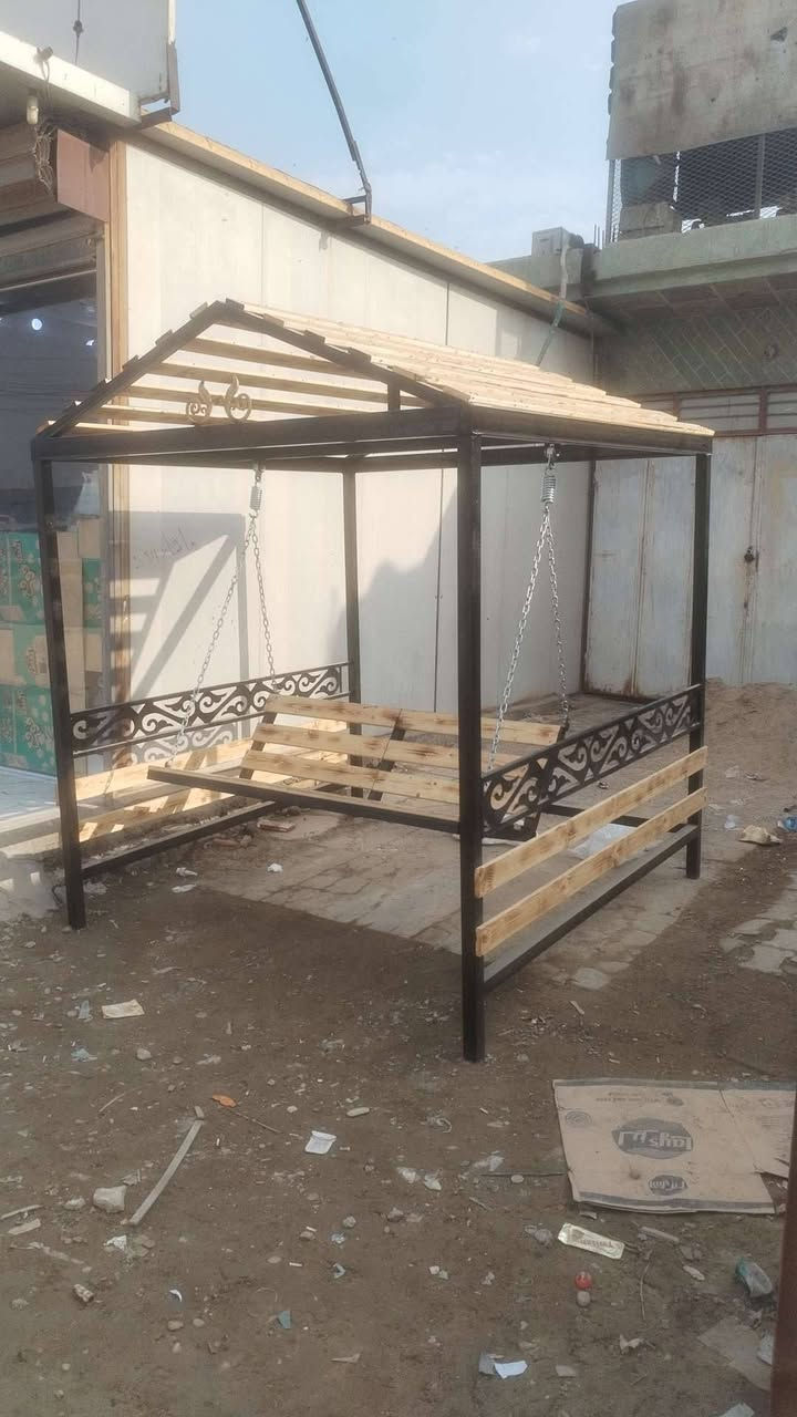 معمل الإبداع تجارة حديد و الديكور و سندويج بنا و كيربي و خشب الديكور

***********
