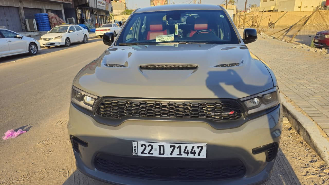 دورنكو 2021 كلين تايتل كفاله عامه من كلشي 
بيع فقط رجا

رقم السيارة : مرقم شمالي بسمي 

موقع السيارة : البصره الحكيميه 

نوع السيارة : دوج دورنكو 

موديل السيارة : 2021

المسافة المقطوعة: 45 الف  

محرك RT 5.7

مقاعد جلد احمر وسود بلادي

مواصفات:

فول فول مواصفات عده الفتحه فقط

بصمة تشغيل 

بصمة ابواب 

كشنات جلد كهربائي 

كشنات خزن وضعيات 

كشنات تدفئة وتبريد 

كشنات خلفية تدفئة 

تدفئة ستيرن 

ستيرن كهربائي 

شفتات ستيرن 

رادار امامي 

رادار خروج عن المسار 

رادار نقطة عمياء 

رادار خلفي 

زر فول ويل 

وضعيات قيادة (eco) (sport) 

مقاعد VIP 

شاحن وايرلس 

دفع رباعي 4*4

صندوك كهربائي 

تشغيل عن بعد 

تبريد 3 قطع 

شاشة كبيرة 

نظام سحب مقطوره

نظام ملاحة خرائط 

مانع انزلاق 

حساسات خلفية أمامية 

لايت زينون LED

مدخل AUX

اوتو ستوب توقف ذاتي 

 

ملاحظات: السيارة مكفولة جديدة ما شاء الله عليها بالعآفية على يآخذهآ ويرزق الجميع بوحدة نفسها 🤲

السعر 325  

للأستفسار 

***********
