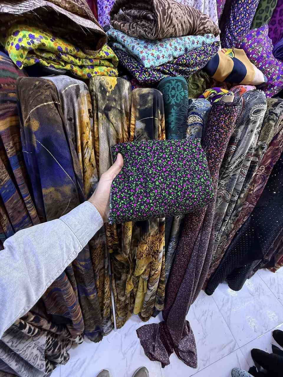 كشمير إيطالي آخر قطع سعر القطعه 5 مترين ونص آخر قطع


**إذا كنت صاحب هذا الإعلان وتريد حذفه لأي سبب، رجاءا أرسل رسالة إلى الدعم الفني**