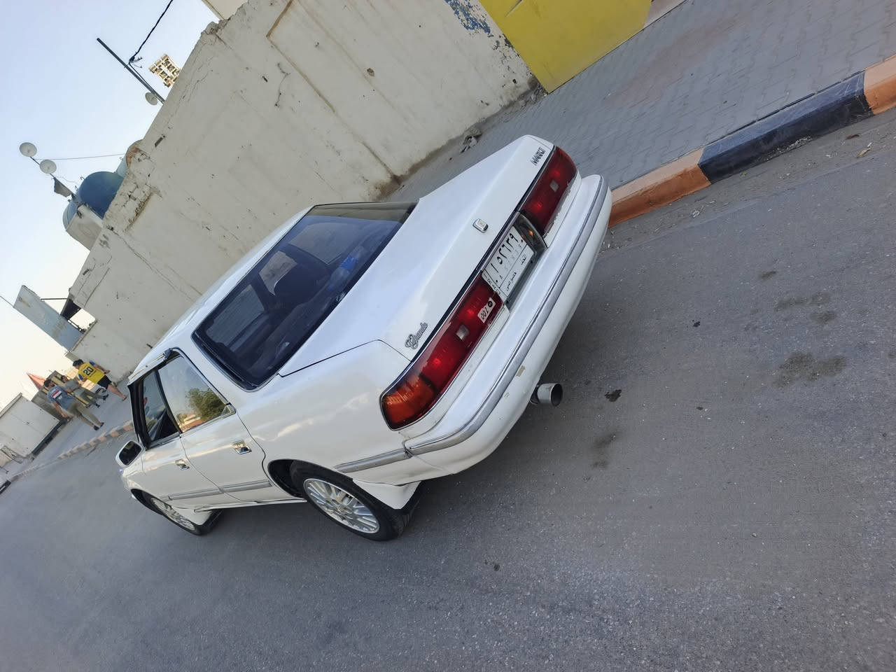 االسلام عليكم مارك موديل ٩٣ مكينه وكير في في تي راس الثور مكفولة كص ونقل جثه وتحويل وغرامه سنويه مشروع وطني لل٢٠٢٦ حداديه نضيفه السياره اي حادث مابيه مكفوله مكان السياره كوفه السعر ٣٩ وبيه مجال قليل ***********
