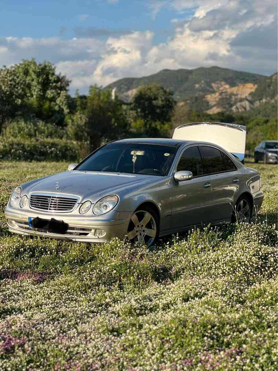 Eclas 320model(2003) avengarden 1/1
گير مكينه سقف و حيزام منافست غرامه ب شه رت سياره جديد جديد سياره ئيك ده ست منافست ايبراهيم خليل سياره بل دهوك(***********) دهوك, العراق
