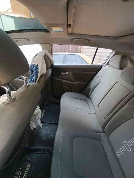 السلام عليكم .... 

متاح للبيع سياره كيا سبورتج خليجي
سيارة مال بيت
موديل 2014 
محرك 2000
ماشية ١٧٠
وارد خليجي
بيها خدوش موضحه  
قطعه صبغ بسيطه ( جاملغ امامي بصف السايق) 
مكينه خير من الله لا تبخير ولا تنقيص 
تبريد ثلج نعمه 
صدر جديد نظافة ١٠٠٪ 
راديتر جديد 
فريز جديد
تايرات امامية جديد
مسويلها شبه ادامة
السياره بـــ اسمي تحويل ثاني يوم مشروع وطني وين ميعجبك
دواخل نضيفه 
كشنات بلادية نضافة فول
بانوراما 
كاميرا دواره 
اشاير بـــ المري 
مري شفط 
تحكم ستيرن اربع جهات 
السياره فول عدا البصمه 
 وبيها مجال بسيط حك الجيه 
مكان السياره بغداد الشرطه الخامسه 
السعر ع الخاص واتساب 
غير متواجد ع الفيس 
*********** بغداد
