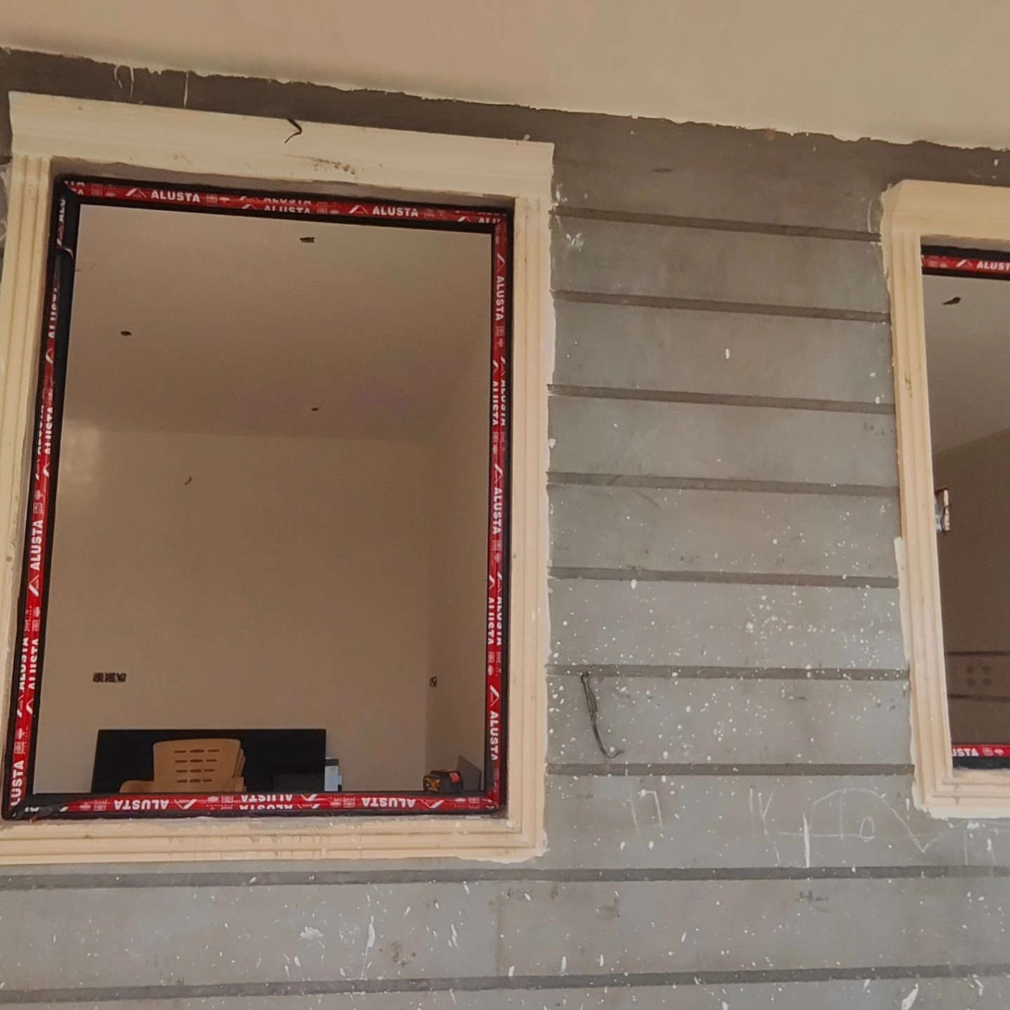 ببركة الله وتوفيقه تجهيز بيت الأخ والصديق ابو أزل  / قضاء العزيزية 
المنيوم تركي اسود ( شبابيك سلايت + بيبان ALUSTA  _ بالأضافة شبابيك مفصلي Super Al Rasheed / مع بيبان أبيض اللون حمامات خارجية //  الالوان والتصاميم حسب ذوق الزبون 👍🍀☄️
. 
. 
. 
للتواصل على الارقام 
*********** /  ***********
العنوان / واسط _قضاء العزيزية . الكرامة 💙
. 
. #اكسبلور_فولو #اكسبلور #العزيزية #تم
