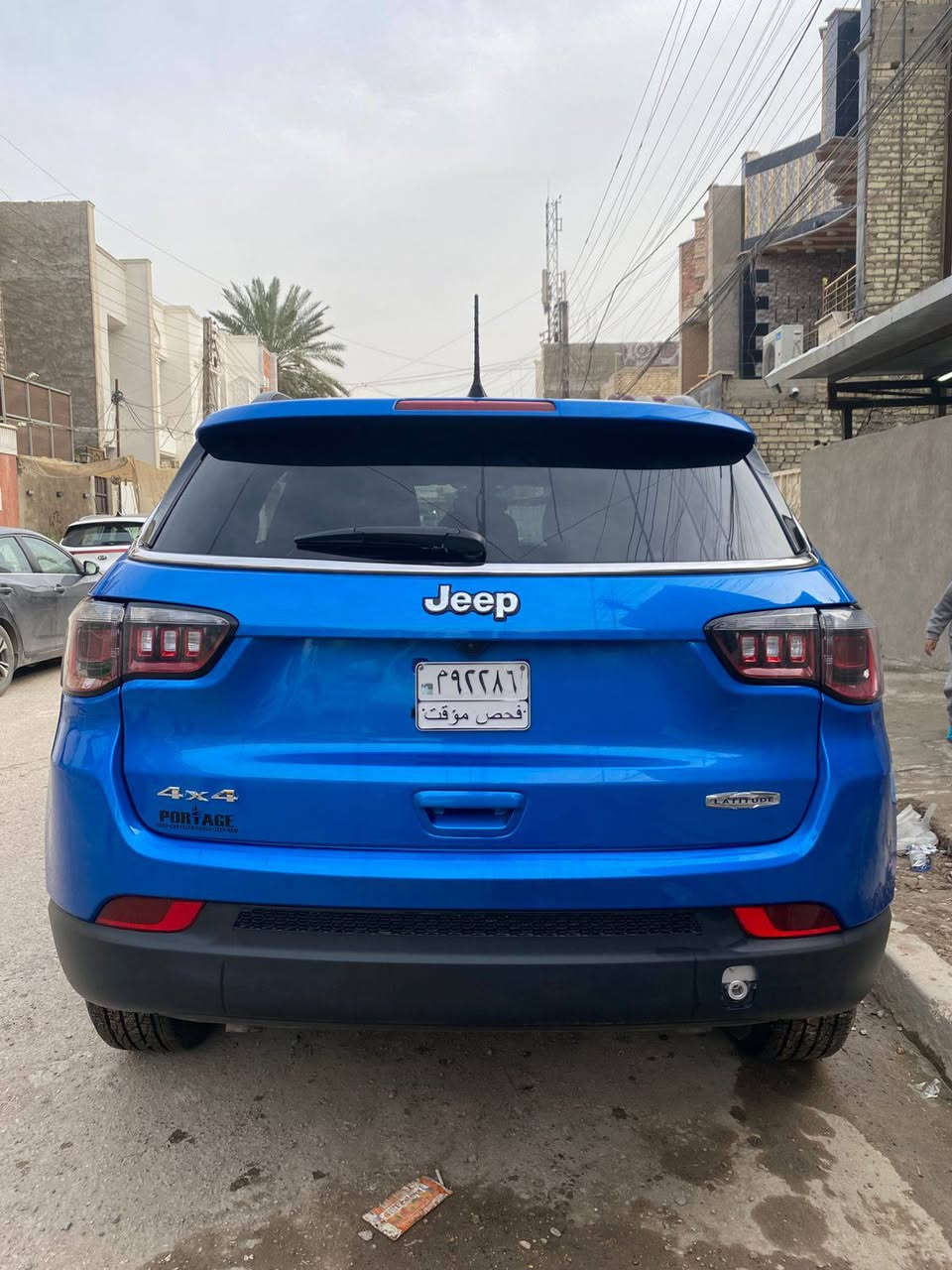 بلاش بلاش بلاش
جيب كمبارس 2025 بسعر مناسب 
ماشيهة ٦  الف صبغ بس بنيد
سعر 140قفل
مكان السياره بغداد 
***********
