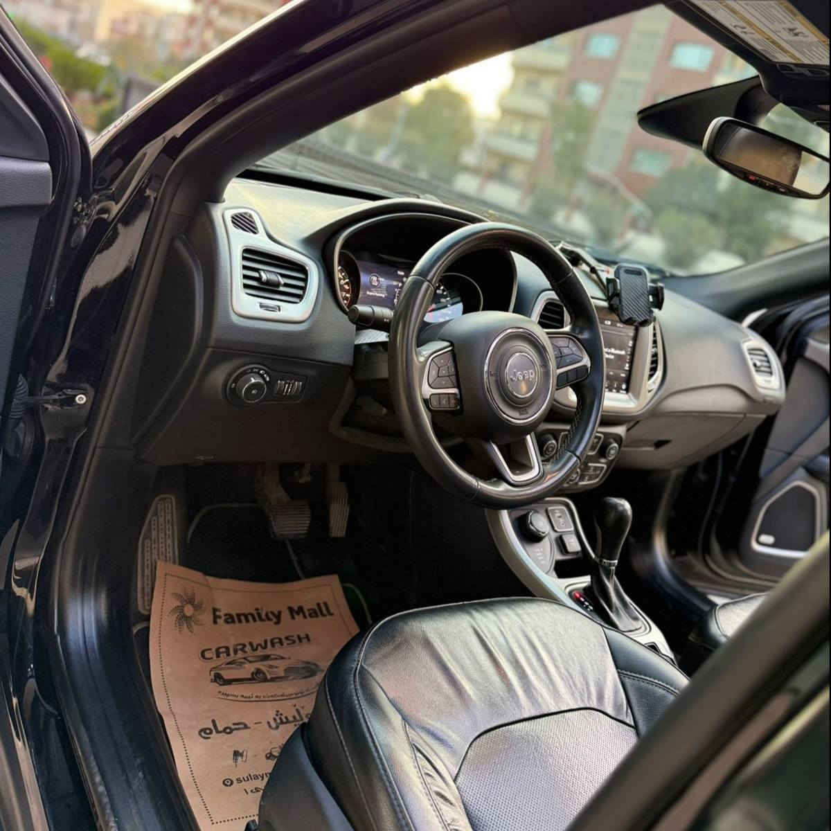 جێپ کۆمپاس 2021 ڕەشی بلاک تۆپ لیمیتد 
فولل یادی ٨٠ ساڵەی شەریکەی جێپ دروست کراوە 
پانۆڕاما،کوشن جلد،برێک بصمە،
ئۆتۆ هۆڵد،ڕاداری لاکان و ڕاداری ناوچەی کوێر،
تبرید مرکزی،درگا بصمە،دەبڵ ئەکسل،
سیستەم مکەبەرەی Alpine،توڵی سەقف و بلاجلتۆر 
حەجمی مەکینەی ٢.٤ بێ تۆربۆیە،شاشە گەورە و کامێرە 
کوشن کارەبا،چەندین مواسەفاتی تر…….
3C4NJDEB4MT556907
ئەوەش ژمارەی شانصی
ئەزیزان سەیارەکە بێ بۆیاخە بێ ئێرباگە ڕەسمی دەعمەکەو 
ڕەقەم شانصی کەیم داناوە جوان سێری بکەن 

سعر: لە کۆمێنت داوای بکە ڕاستەوخۆ بۆت دێت 📩 

گێڕ و مەکینە و ئەکسلی بەشەرت
ڕەقەم و سەنەوی تازەیە بە ناوی خۆمانەوەیە 

ژمارەی خاوەن سەیارە 
شوێن :سلێمانی
***********
