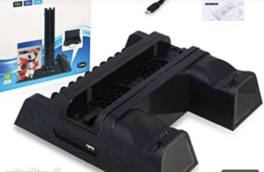 بلي فور برو واحد تيرا مهكر
نظام ٩ بدون استخدام فلاش 
جهاز نظيف جدا 
جوستك عدد ٢ الاصلية 
هارد خارجي واحد تيرا متروس العاب 
قاعدة تبريد وسيديات وشحن للجوستكات 
يو بي اس اعتقد ١٢٠٠ او ال ١٥٠٠ بس عاطل بطاريات يحتاج
السعر ٤٠٠ الف قفل ...
*********** متواجد واتس
مكان بغداد
